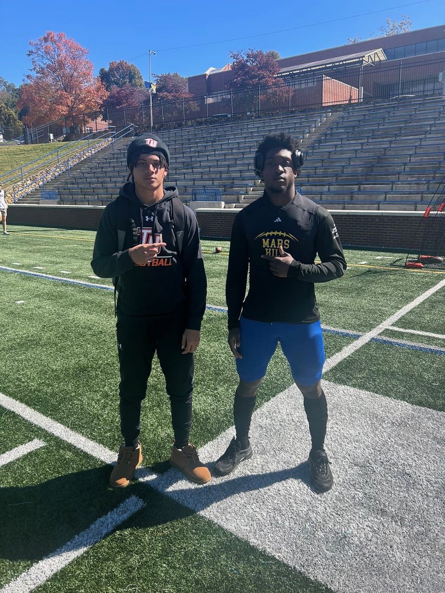 Union Co. Football (@uch_football) on Twitter photo Our guys <a href="/ray_von4/">Rayvon Durant</a> and <a href="/dayquandiston8_/">Dayquan Diston</a> head to head today!
<a href="/MarsHill_FB/">MHU Football</a>
<a href="/TusculumFB/">Tusculum Football</a>
#TigersPlayOnSaturday
ππ Our guys <a href="/ray_von4/">Rayvon Durant</a> and <a href="/dayquandiston8_/">Dayquan Diston</a> head to head today!
<a href="/MarsHill_FB/">MHU Football</a>
<a href="/TusculumFB/">Tusculum Football</a>
#TigersPlayOnSaturday
ππ