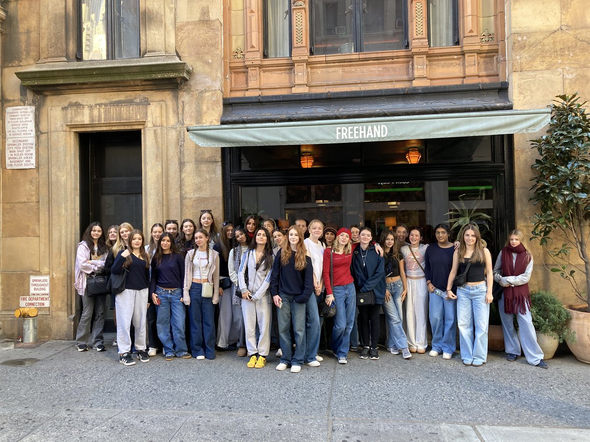 PipersSenior's tweet image. Great morning in New York. Visiting the MET and getting a huge amount of inspiration, followed by lunch. #PipersFutureReady #PipersInspire