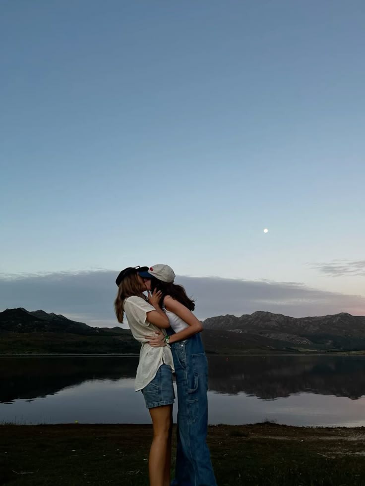 love ⚢ (@sapphiccworld) on Twitter photo 