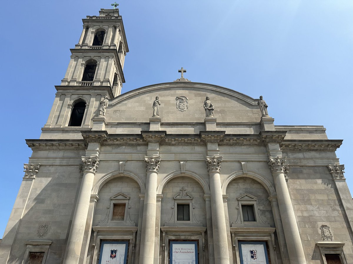 SaveTheShrine's tweet photo. It’s #OpenHouseChicago weekend (Oct 19-20)! While the Shrine is not a participating site this year, stop by &amp; admire its beauty from the outside while you’re exploring the #OHC sites in Hyde Park/Woodlawn! 

#SeeTheShrine #ShareTheShrine #OHC #OHC2024 #Chicago @chiarchitecture https://t.co/pJvl3NIrkG