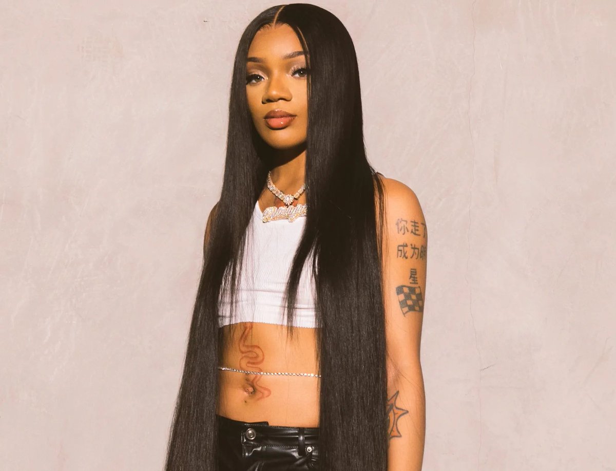 Rihanna was rapping her shit word for word, always giving her the highest praise, Taylor Swift using her song on her video, Usher bringing her out &amp; showing her love. went on a crazy run and dropped a 10/10 NO SKIP album. 2024 is officially stamped as Glorilla's year. 💐 💐💐