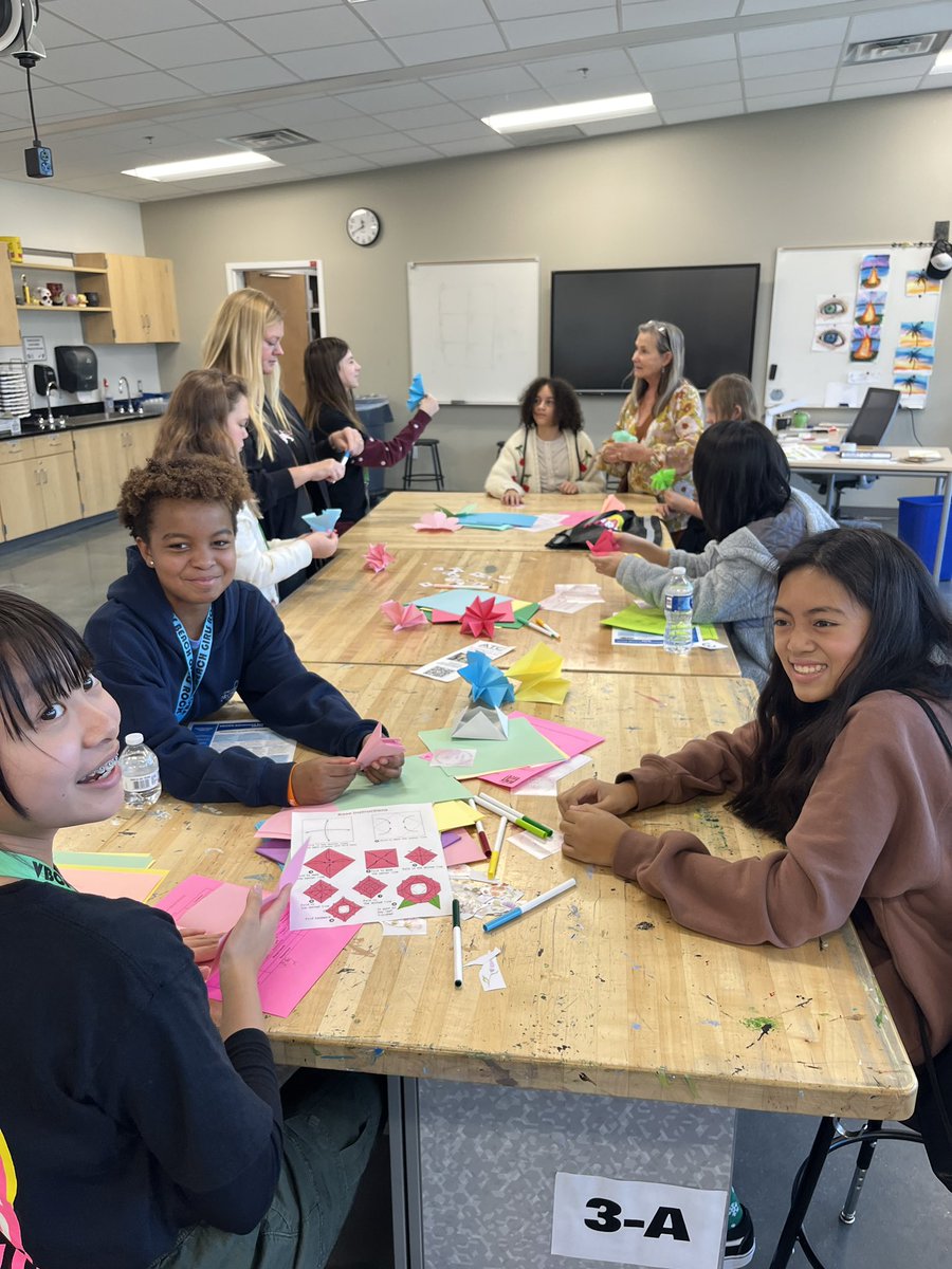 ActivitiesLMS's tweet image. More action from today’s #BeachGirlsRock event held at Princess Ann Middle School! @Landstownms @vbschools