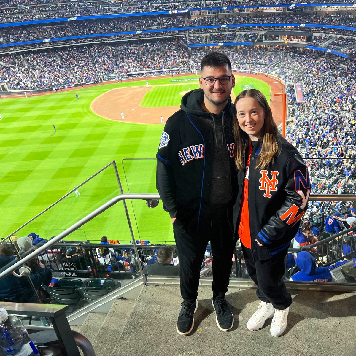caitlinrundle's tweet photo. Playoff baseball is GREAT, idk what y’all were so stressed about 😅 #backtoCali https://t.co/5GV1Swy7Df