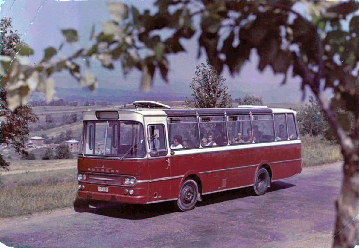 BalcerekJozef's tweet photo. #Sanok 1972 r. #PRL #Autosan https://t.co/RXiKw9fH3L