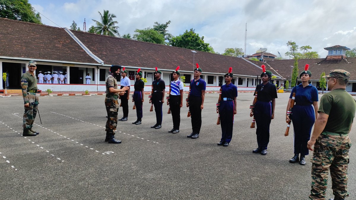 GP_HQ_EKM_NCC's tweet image. Pre IGC RDC 2 at Naval Base Kochi! The cadets sharpened their skills in a high-intensity environment. 
Precision and discipline were the focus as we geared up for the big stage. #IGC2024 #NCCTraining 
@HQ_DG_NCC
@NCC_KER_LAK_DTE