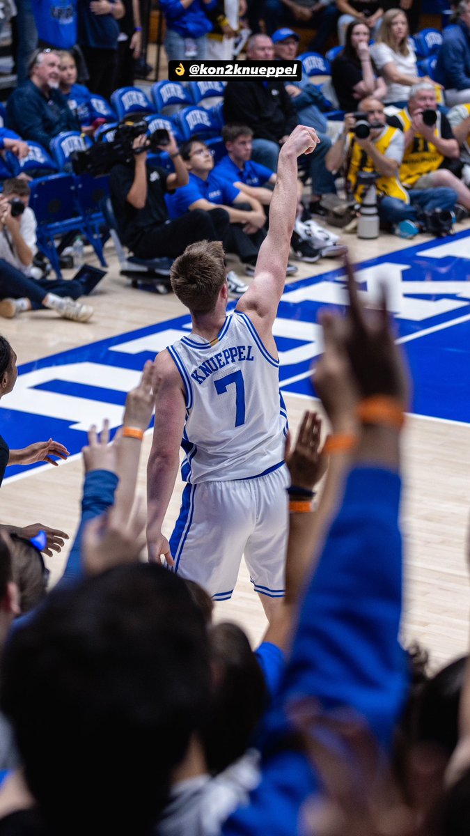 DukeMBB's tweet photo. 👌👌👌👌👌

Kon’s got 5 triples (5-for-7 from deep)

45-28 😈 | 5:29 1H https://t.co/r2BLtjenyF