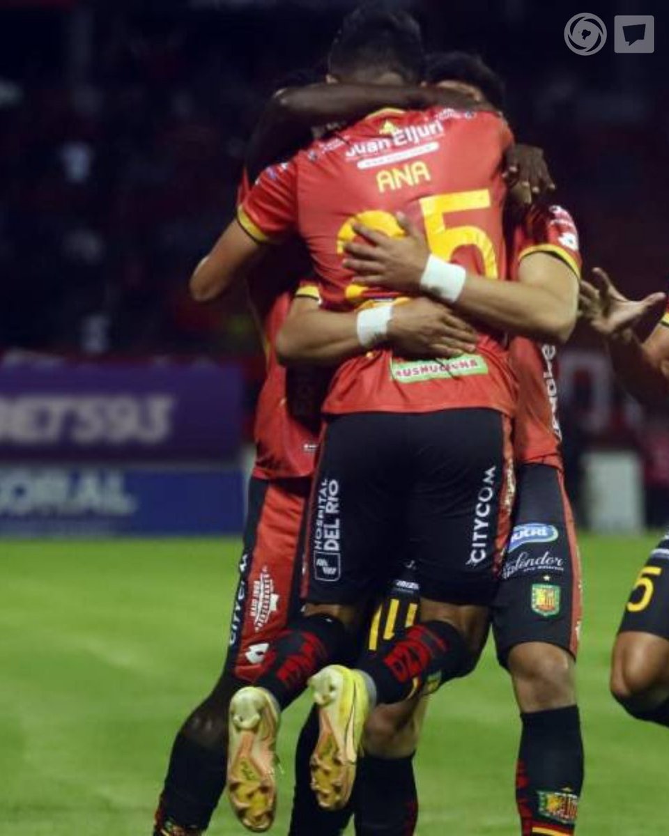 MrOFFSIDER's tweet photo. STATS | Se han enfrentado en 23 partidos el Mushuc Runa y Deportivo Cuenca, 7 partidos ganados del Mushuc, 10 victorias del Deportivo Cuenca y 6 empates.
▪ @JuanCarlosPadiF en #MrOFF https://t.co/gFMW7qMMah