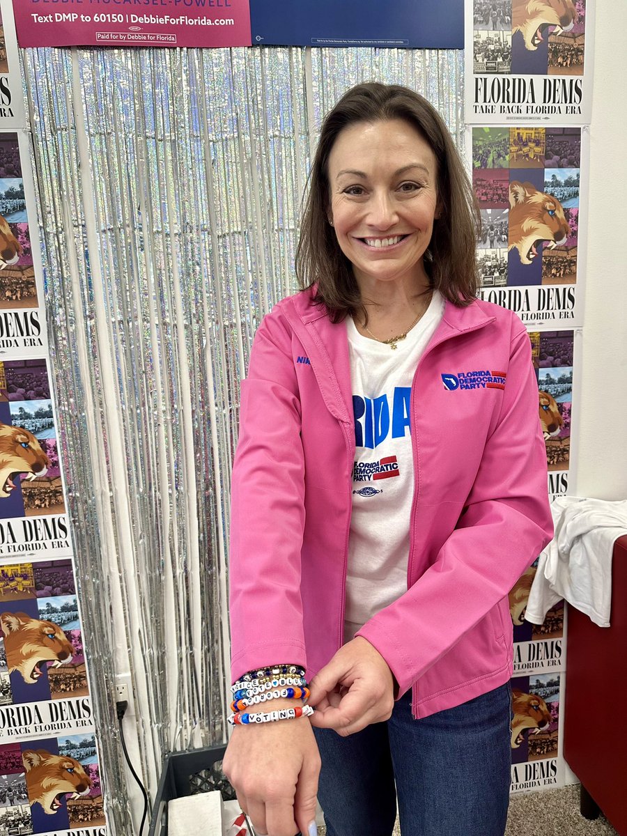 k_arnold_murray's tweet photo. Volunteering with @Swifties4Kamala today making bracelets with @FlaDems! Got to give an S4K “in my voting era” friendship bracelet to Florida Democratic Party Chair @NikkiFried. So much fun! https://t.co/hiqsfHqHKr