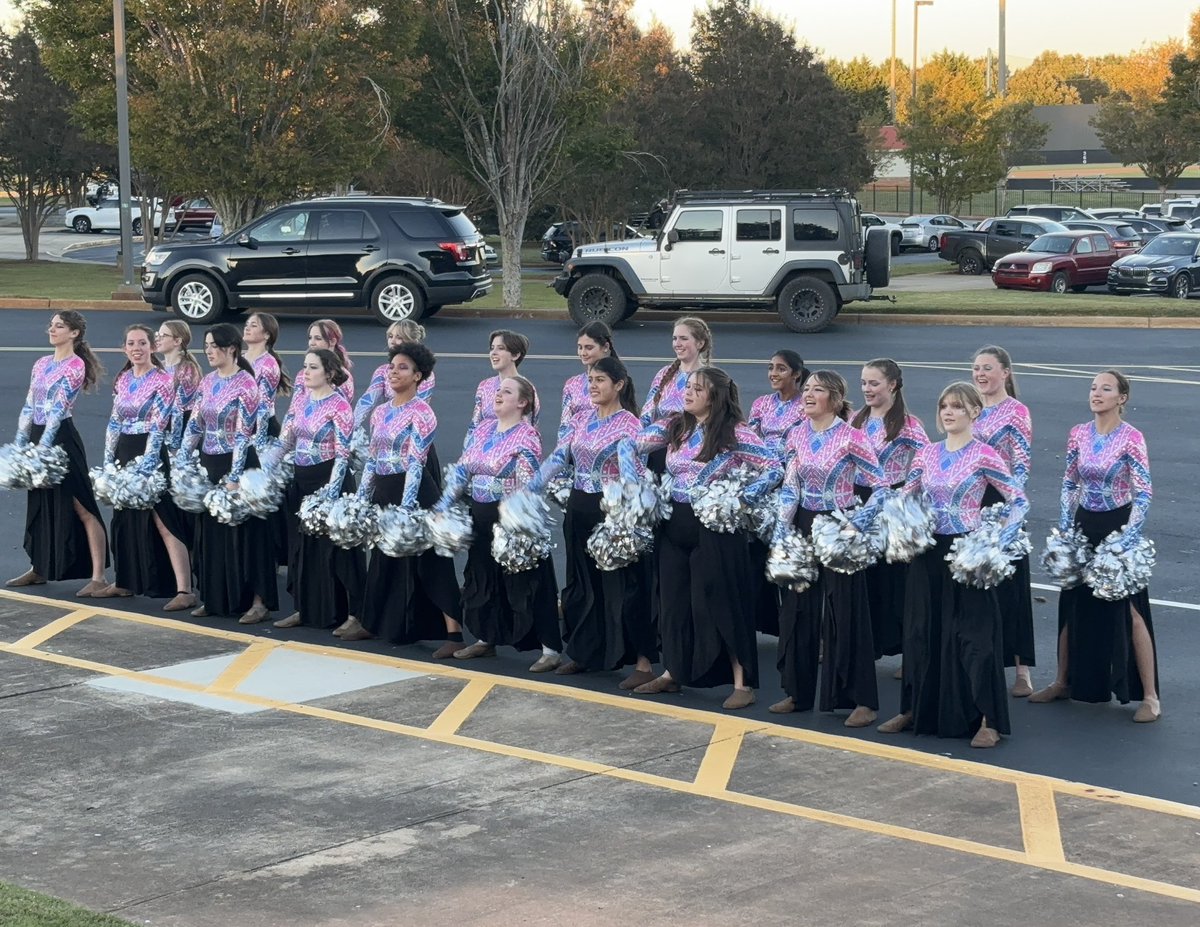 OCMSBands's tweet photo. Thank you to the Warrior Marching Band for hosting another fun 8th Grade Night for our future OCHS Band members. Everyone had a great time! https://t.co/Un2UrBiDQg