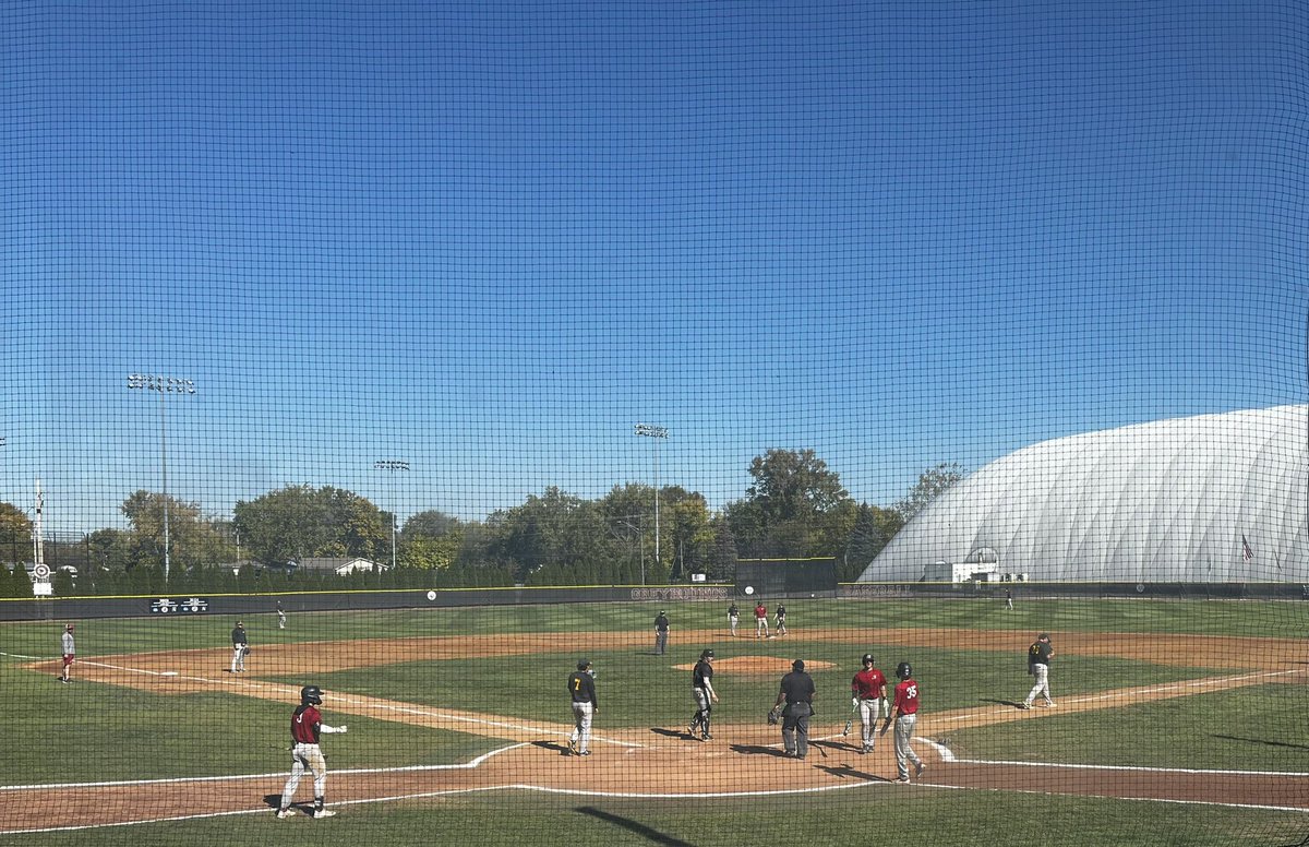 divIIbaseball's tweet photo. The Greyhounds are playing their brand of baseball, a couple of bunt singles then a 2-RBI knock by Dom Brown to make it 9-4. This team likes to bunt, led the country in sac bunts with 76 last year and were Top 5 in bunt singles with 16.
#D2Baseball https://t.co/76PQckKPfq