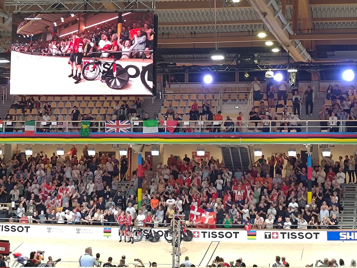 JESkovgaard's tweet image. Fuuuuuck, Amalie og Julie! Verdensmestre, hva? 😭😭
#Ballerup2024