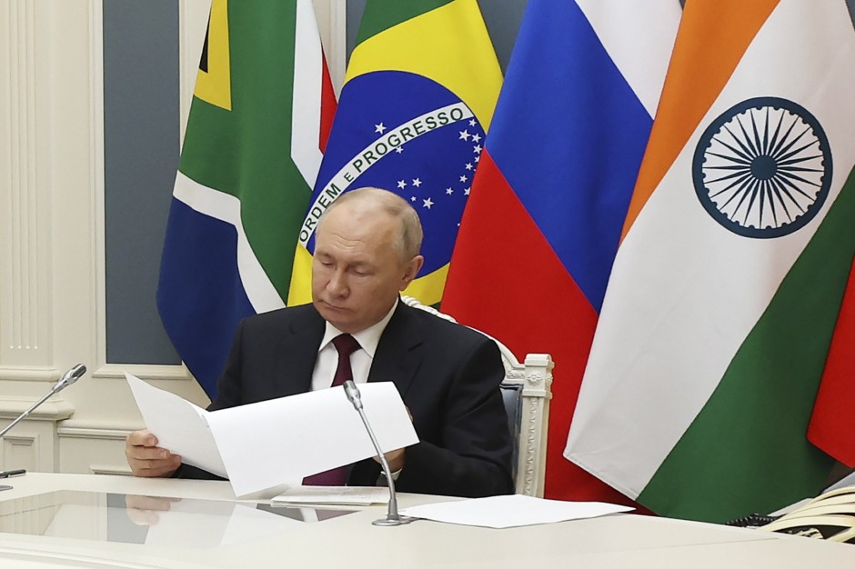 GunterFehlinger's tweet photo. Isolate Putin, the Genocidal Stalin
#exBRICS @narendramodi @LulaOficial @CyrilRamaphosa https://t.co/ByGyTWFvnq