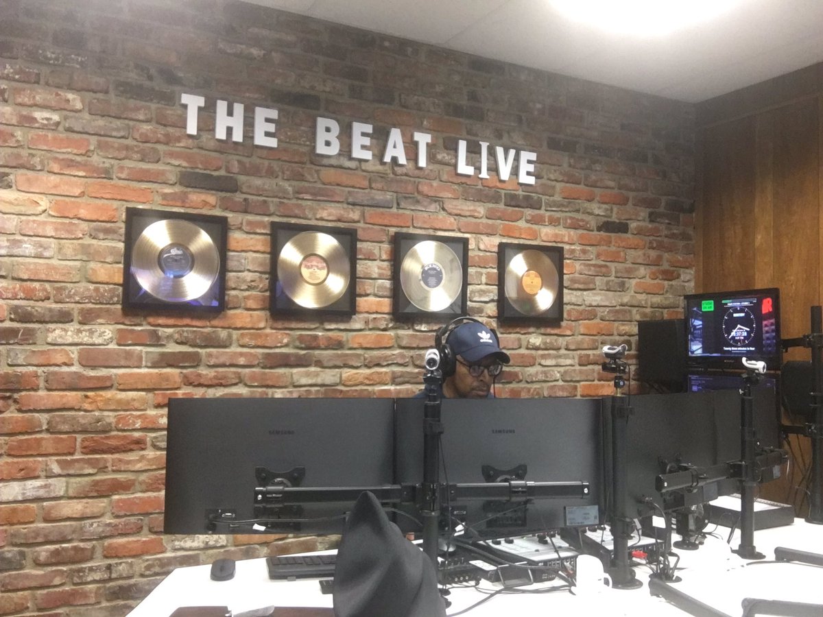 thebeatlive1's tweet photo. The Beat Live Radio https://t.co/eUbPEiCRcf