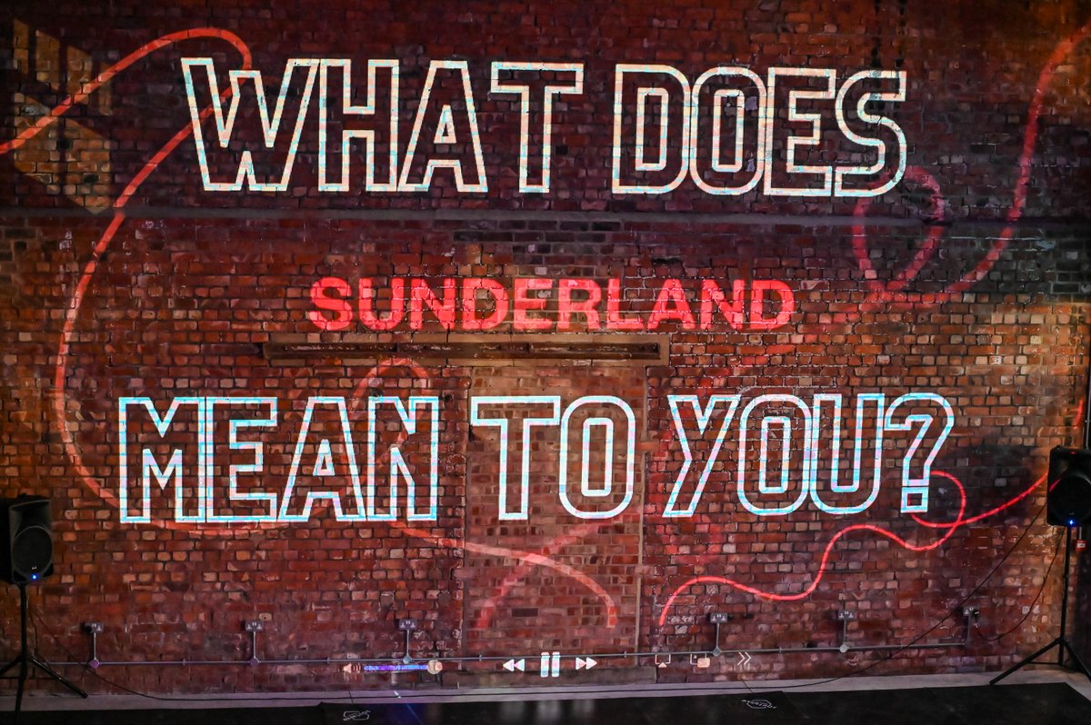 sunderlandcol's tweet photo. What a turnout at our Thread of Life event! ✨

We couldn't be prouder of the members of our college that drew this incredible event together. This dynamic collaboration took a lot of work, but it certainly paid off!  📸 🖌️ 

#ThreadOfLife #PerformanceArt #Community #Diversity https://t.co/YBfago5X4N