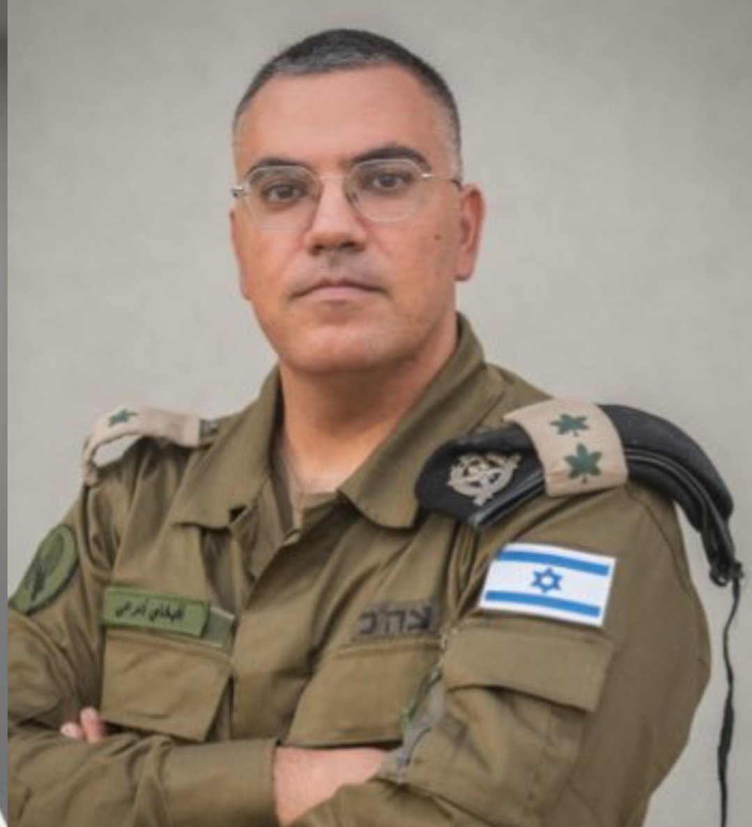 القبح والنذالة واللسان العفن والجبن والحقارة وقلة الأصل ومرتزقة الصهيونية وعار الإنسانية وفساد الأخلاق وأحفاد الخنازير لم تبق خصلة من خصال اليهود إلا جمعوها ولم تبق نقيصة في العقل والنسب والدين والعرض والأخلاق إلا حملوها من أراد أن ينظر إلى أبي جهل وأبي لهب وتجار البغاء في