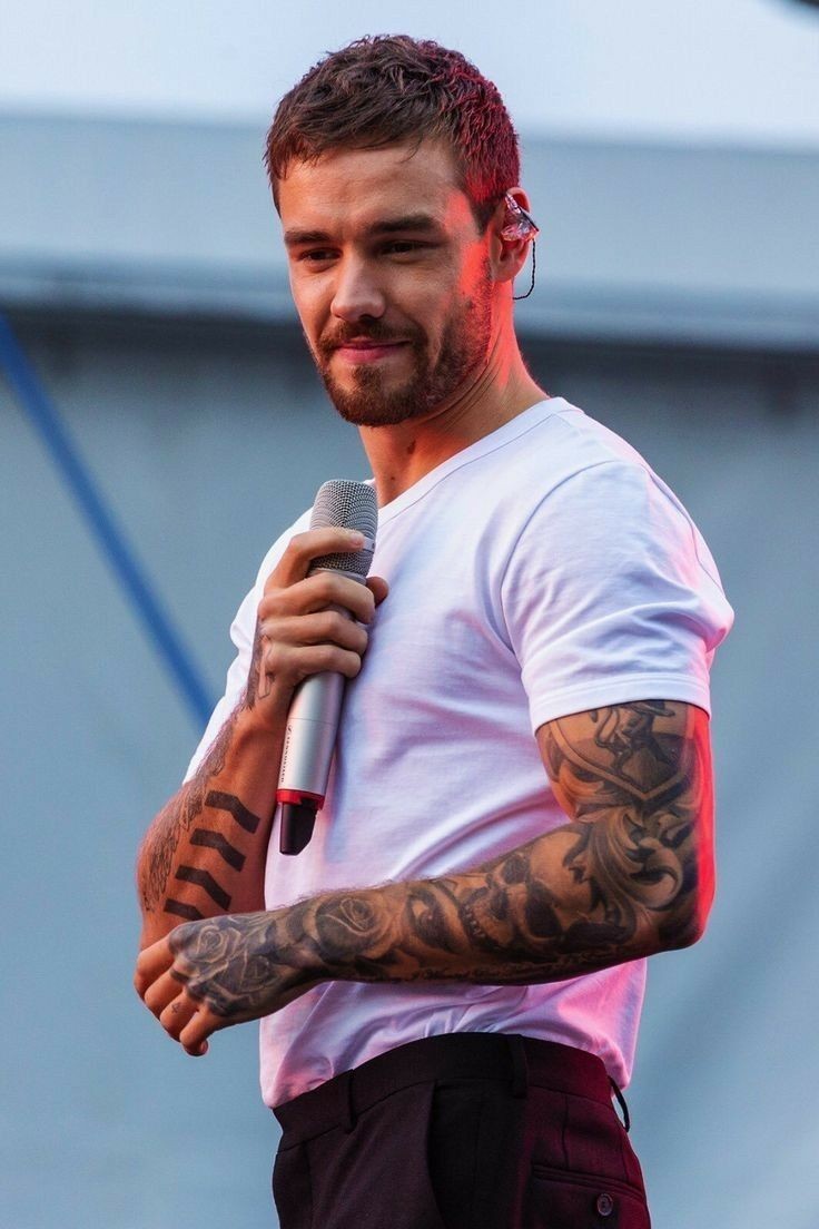 Yaz_bTr's tweet photo. 💞💞💞
Liam Payne body https://t.co/oouabwGphH
