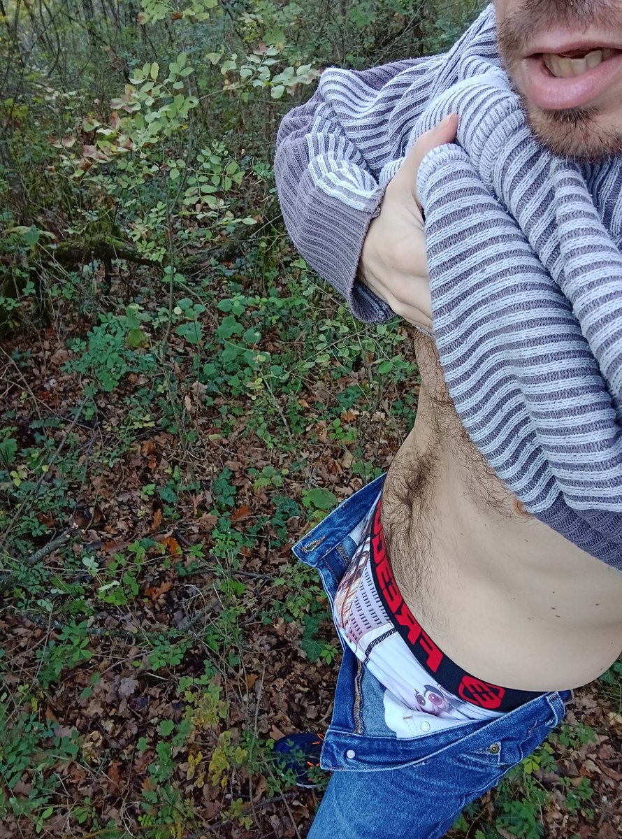 ScorpionErotik's tweet photo. Fait un peu froid là @DLingeriesexy @leloungesexy @Body_Art_be_fr @SensualGram @lafrancecoquine @OrgasmicGroup @amatrices_fr @selfiespixy443 @CamaSutrax @lesseinsdumonde @virtuass @FrancaisesSexy @hotmodelsOMG @PartageDefiHot https://t.co/1qBBd2jzpy