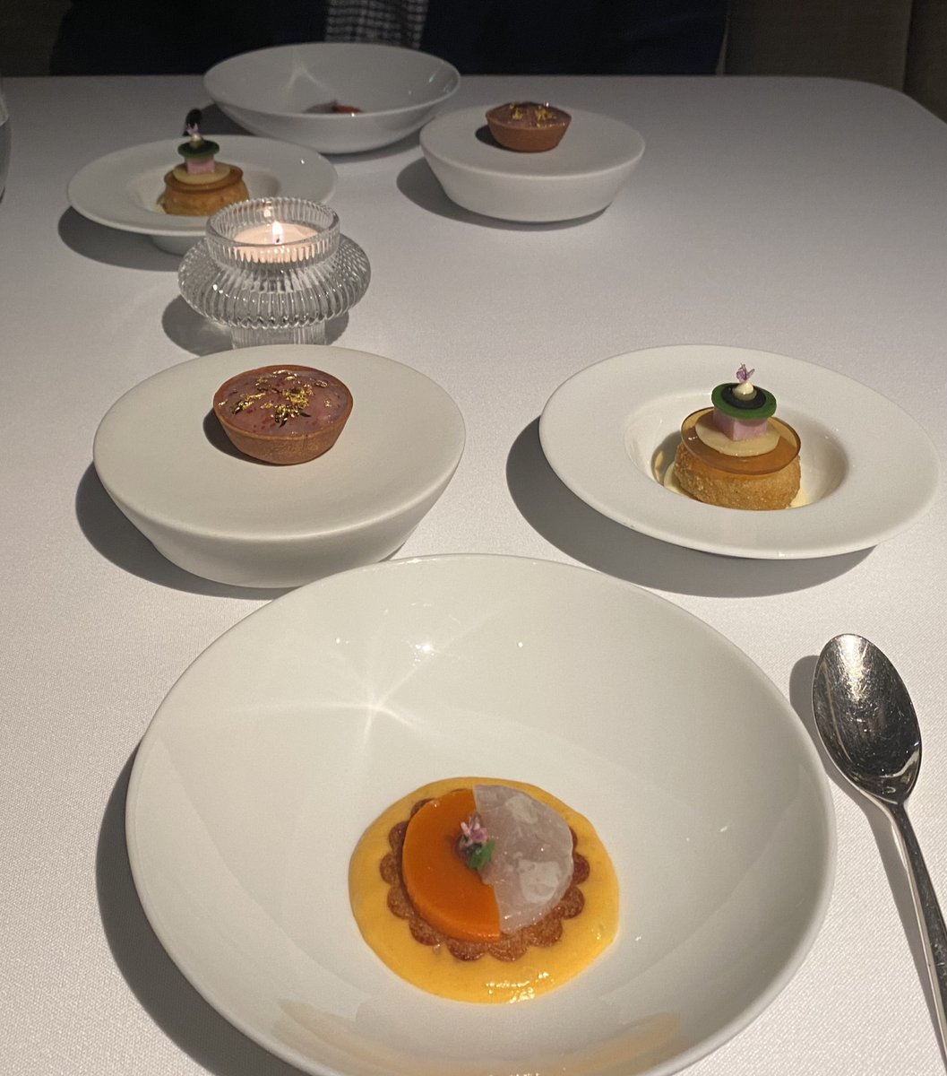 The MICHELIN Guide tweet media