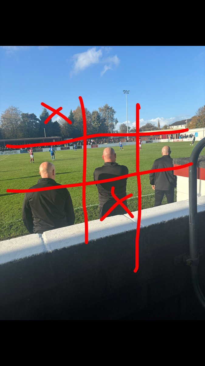 ross🜏 tweet media