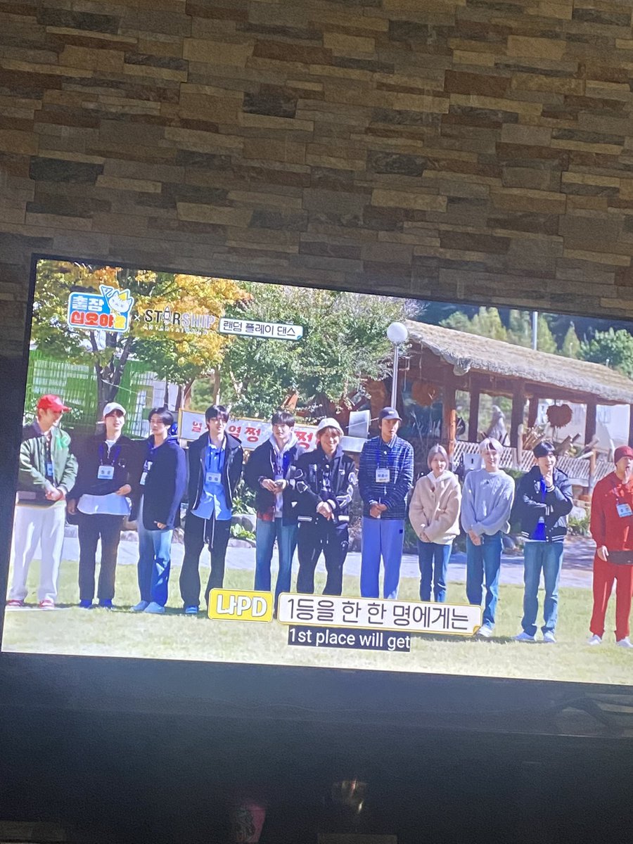 emm5jg's tweet photo. Necesito más de la familia 😭🩷@STARSHIPent https://t.co/zdX7LkYl4s