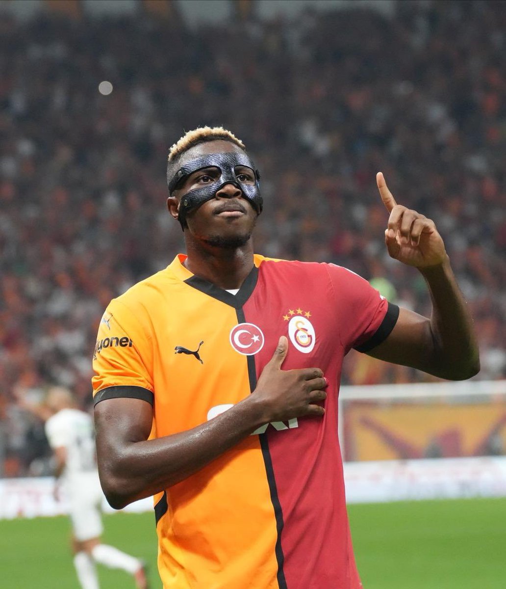 TFChatroom's tweet photo. Victor Osimhen scored a wonder goal to give Galatasaray a three goal lead 🎭 https://t.co/fEtaRi1PCx