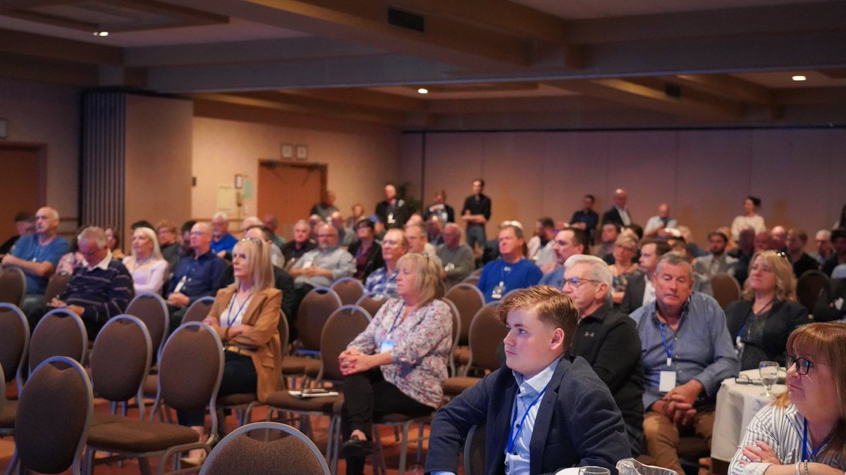 PCPartyNL's tweet photo. Day 2 of the #PCAGM is off to a strong start!
Inspiring words from @LelaEvansNL about the urgent need for change and why she's proud to stand with Team PC.
Ready to make a difference? Join us today by signing up here https://t.co/Xyp9ztQbQs https://t.co/8tOeVk2D2F