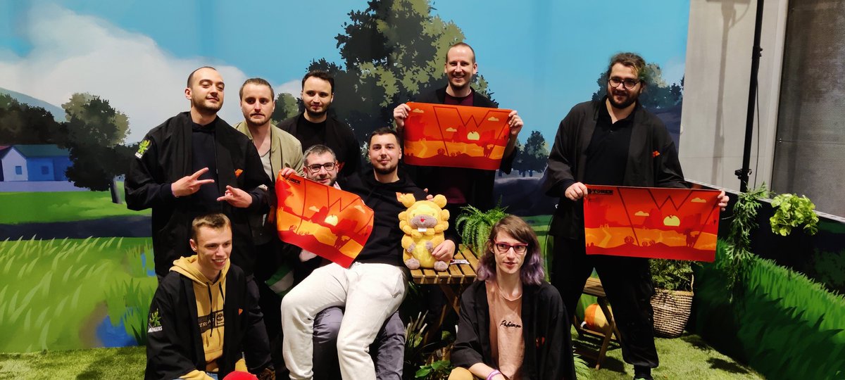 FarkOuest_TCG's tweet photo. End of day 1 at #Lille #Regionals 
One of our Senior goin' wild in 7-0, one our Master goin' to day 2 with a classy 6-2 and a 5-2-1 for top 256.
What a finish line for the biggest event (15/16 of the roster) of the year for us 
And thanks @Ludotrotter for our new sponsorship !! https://t.co/qceFMSBY6y