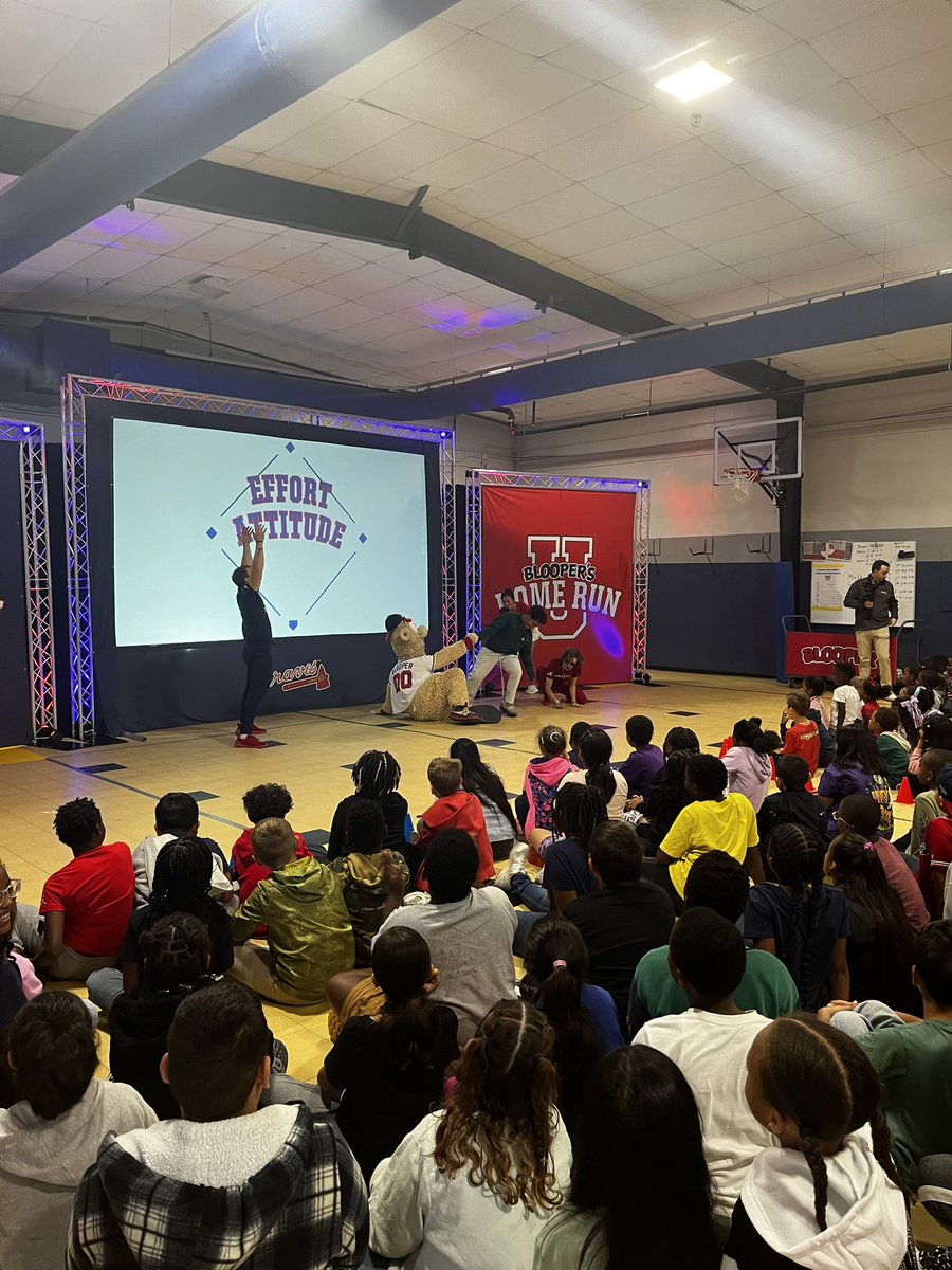 Compton 5th Grade tweet media