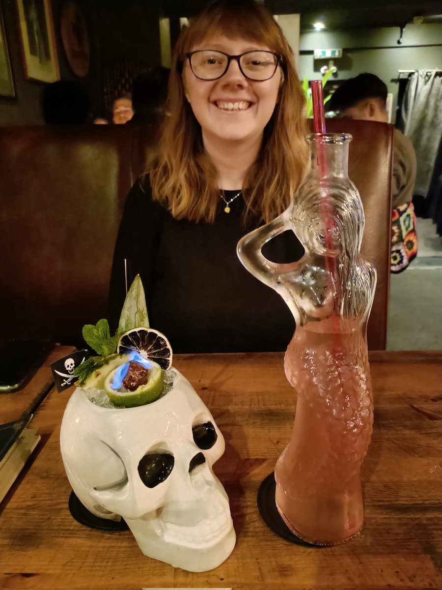 _bearByte's tweet image. Cocktail time! 🍹