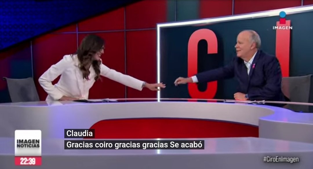 catrina_nortena's tweet photo. #ULTIMAHORA
🚨 CORREN A Claudia Mollinedo @MollinedOficial, la asistente de @CiroGomezL, del noticiero nocturno de #ImagenNoticias 

Me encantan los finales felices... https://t.co/LsYsat8pdH