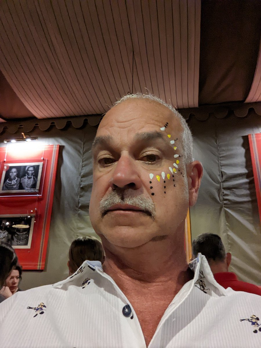 2TallTom's tweet photo. Experiences are important memories. #CapeTown

Deep storage memories.
Place and experiences.
Can't take that away.

#kbco  #travel #cruise #rivercruise  #ABD #Disney  #DCL #DisneyCruiseLine #Azamara #AmaWaterways #VirginVoyages
https://t.co/uw4gQasrM3 https://t.co/MvzZBRwF0b
