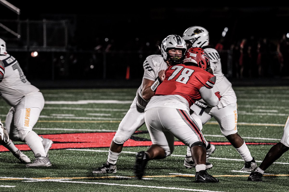 ColeDeFendi_75's tweet image. Hard work last night Triple overtime but not enough for the W.  We as a unit are getting better. #fivestrong 
@IsaiahLovgren 
@TalonEvans78 
@FinFballClub 
@CoachYeager2019
@MrPaulHutsonJr
@MarkHall_59
