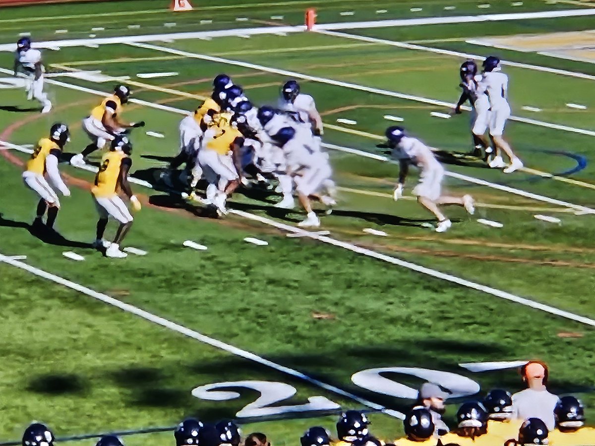 DrWhalen3's tweet image. Nice to see #SeekonkHS #Classof2023 @JoshuaTroiano on the field today playing for @StonehillFB vs. @Merrimack_FB on @NESN 4k+! #WarriorPride