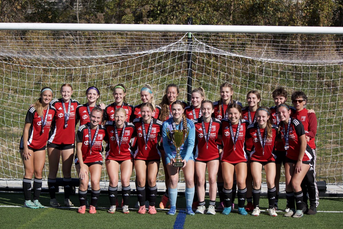 MyaHanson2025's tweet photo. WI State Champs and good way to end our last state cup senior year! Proud of my team and the work we put in every day. Always a challenging and good game against @EBUSoccerWi  Go Sixers! @ImCollegeSoccer  @56ers07G @Madison56ersSC @WisconsinSoccer @USYouthSoccer https://t.co/JIuaN0Bl74