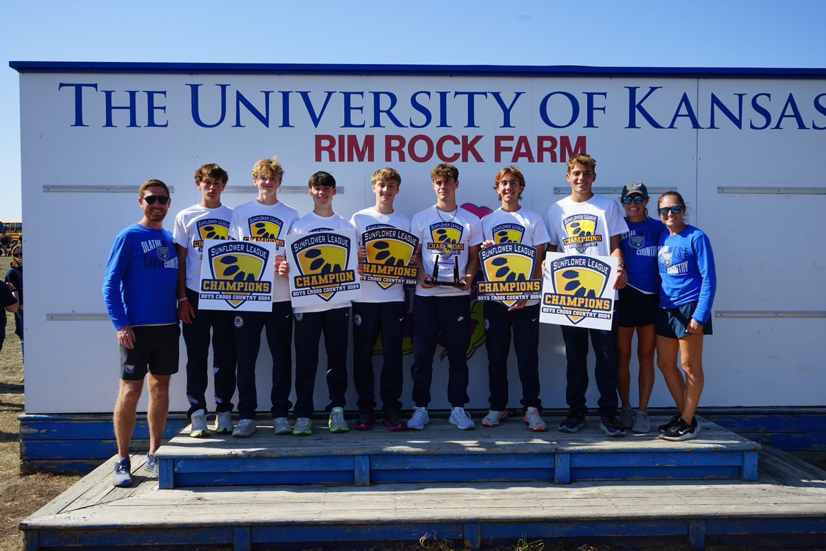 ADButlerOW's tweet photo. The Champs!  @owlxc https://t.co/xFcF4s98sm