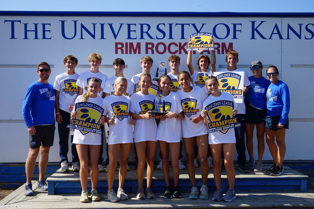 ADButlerOW's tweet photo. The Champs!  @owlxc https://t.co/xFcF4s98sm