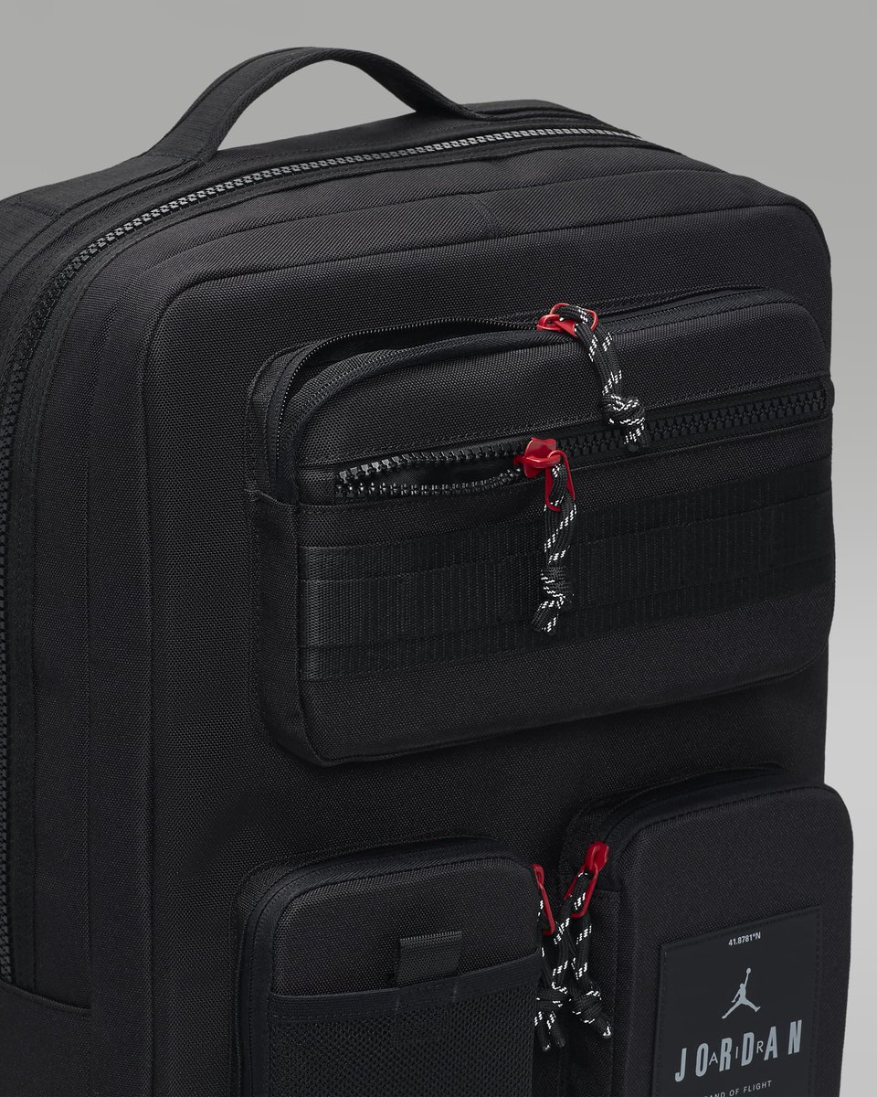 SOLELINKS's tweet photo. Ad: Jordan Hesi Pack Backpack on sale for $74.99 + FREE shipping => https://t.co/0ApLNuIwGp https://t.co/S1TkRU0K06
