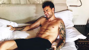 leinynicolee's tweet photo. Cuerpo de Liam Payne 
Liam Payne body 
Fotos de Liam Payne https://t.co/EmHEE6oIri