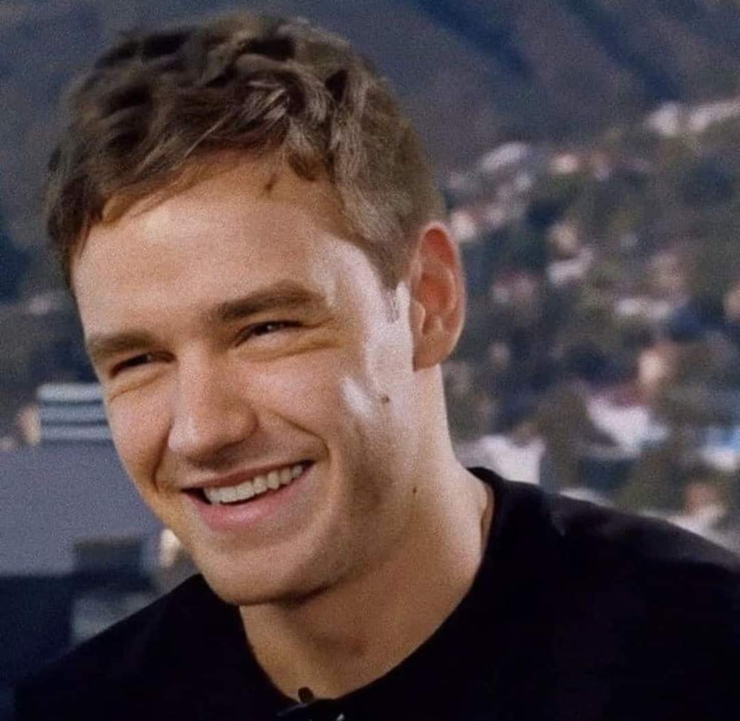 sofilml182's tweet photo. Como último acto de amor me aseguraré de mantener en alto tu recuerdo, de limpiar tu nombre, de mantener tu música viva y de que cuando la gente morbosa busque fotos de tu cuerpo se topen con tu hermosa sonrisa, te amaré por siempre Liam

#LiamPayne
Cuerpo de Liam Payne https://t.co/o0l2v24myJ
