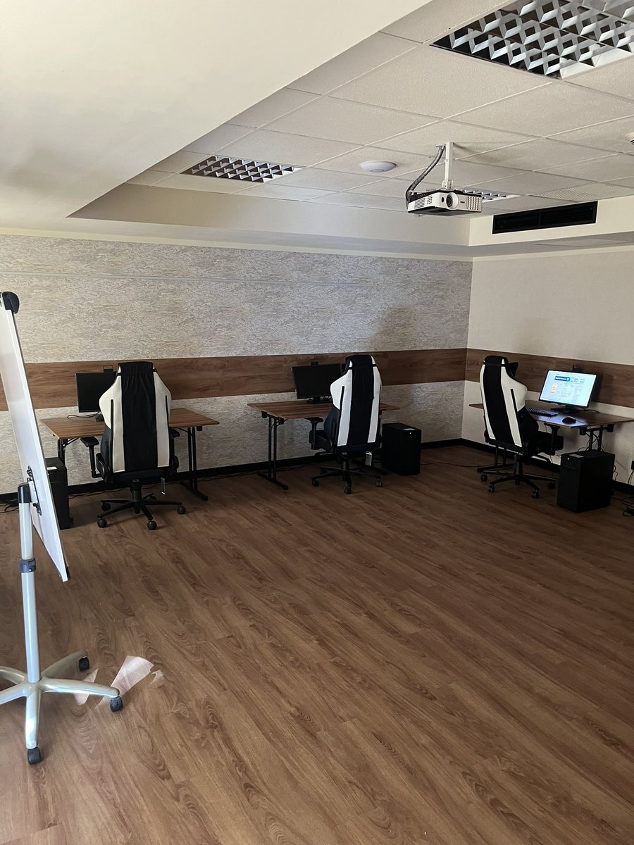 Probootcamps tweet media