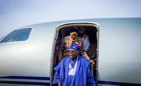KemPatriot's tweet photo. 💥💥💥Mr President @officialABAT is back from his 2wks official leave . What will you like to tell him ❓
If you must complain , please suggest solutions. If you must report please be factual.
#LetsGoNaija
#KemKem https://t.co/JOVxHEr3nC