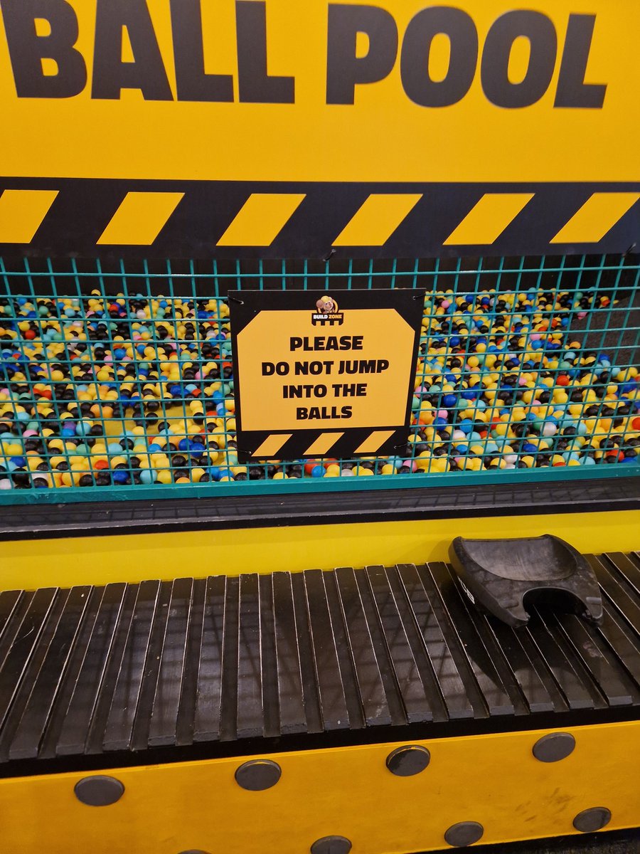 Alex 'Booty' James tweet media