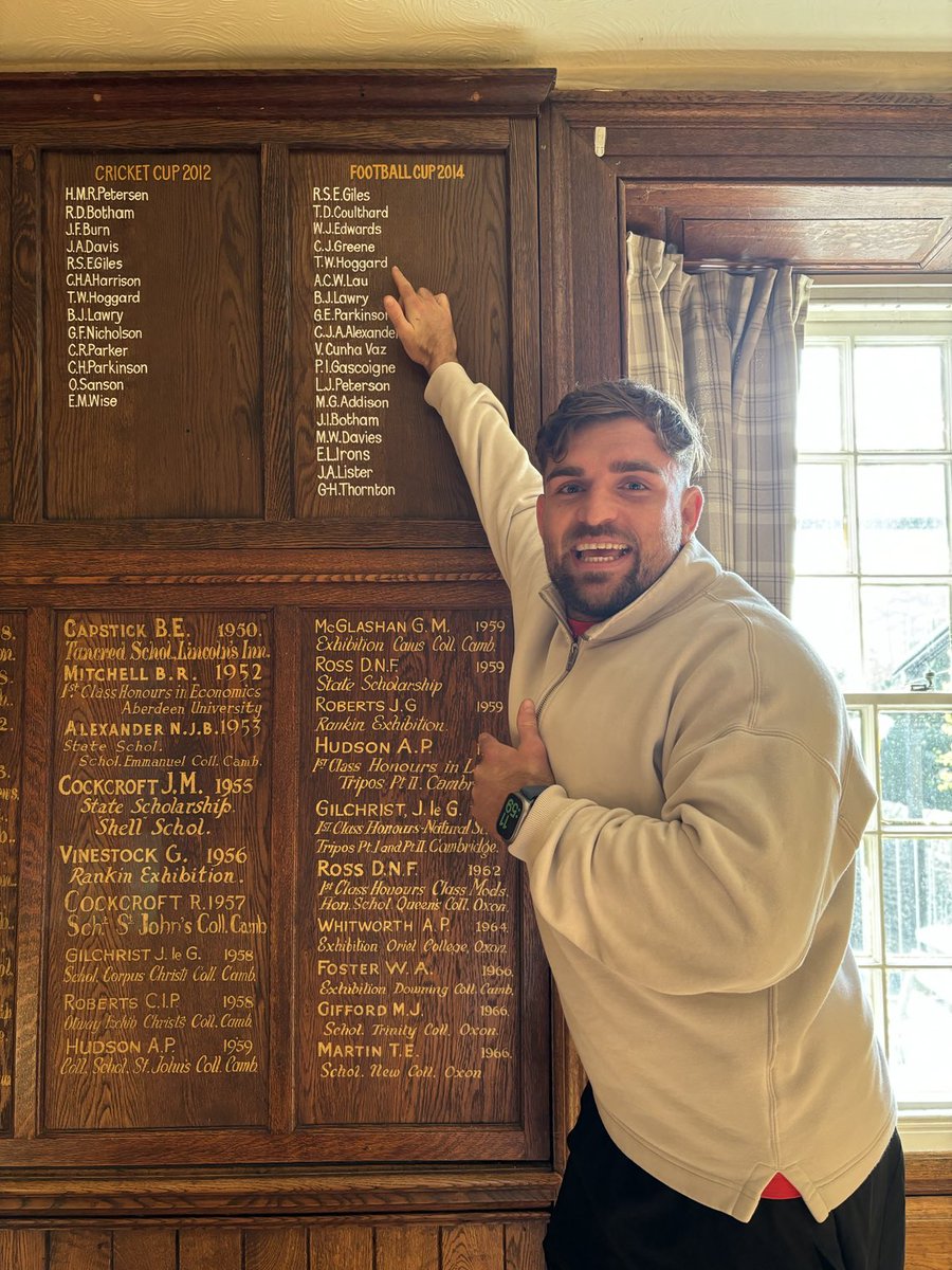 It was lovely to welcome OS Charlie Green (E12-14) back into House today. 

This was an impressive House rugby team! 

Great to hear that lots of these of these Old Evanians and OS of the same era are still in touch and have fond memories of their time here.