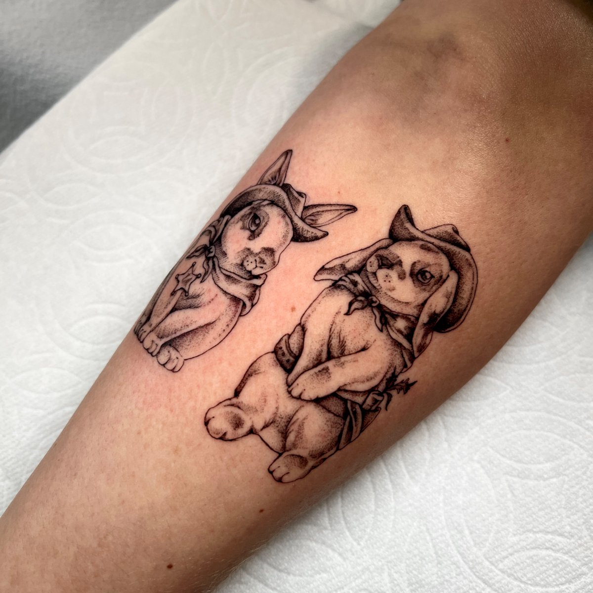 lextattoos's tweet photo. rodeo bunnies https://t.co/aFwEAAdRHd