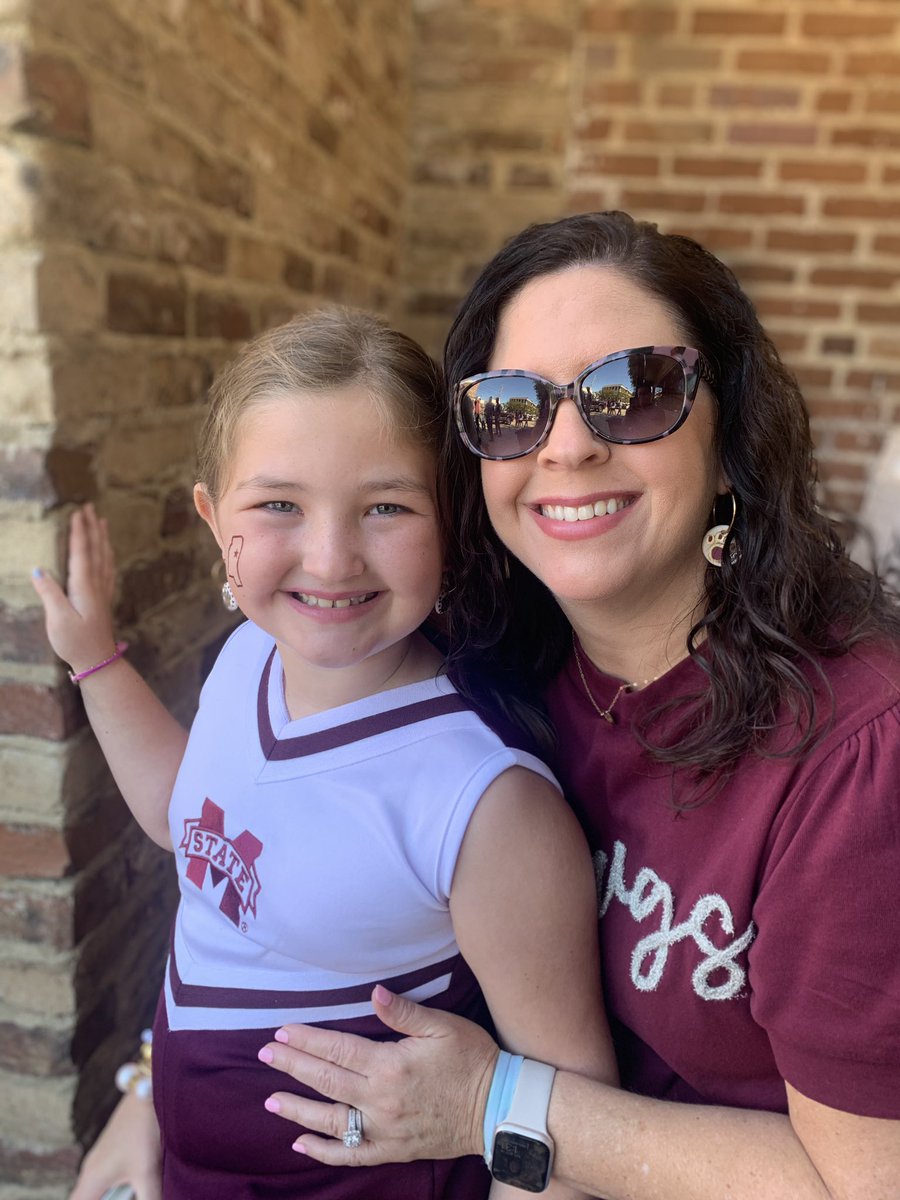 psaylors13's tweet photo. #HailState Go Bulldogs!!  Beat the Aggies!! https://t.co/ZzYFZTEPK2