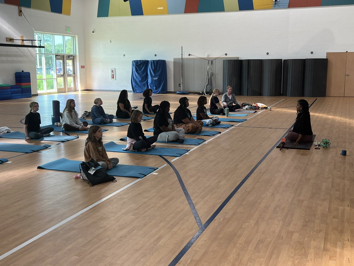 VBopportunity's tweet image. Beach Girls Rock the house! Thanks to everyone who helped make this event a success. We look forward to seeing everyone at ODU in the spring. @vbschools @STEMAcademyLHS @KellamHigh @vb_atc @PAMiddle