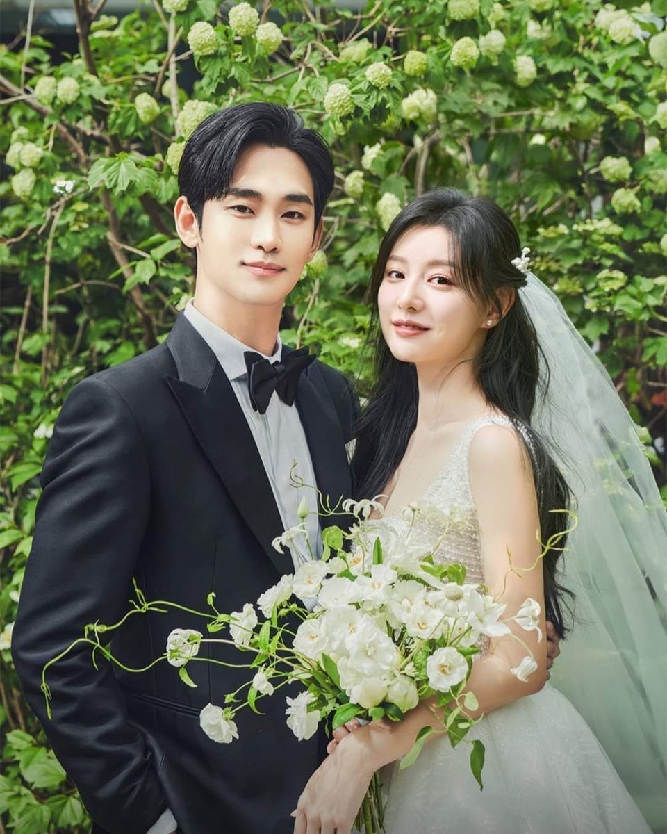 welsal53's tweet photo. Natapos man ang fm nyong dalawa pero ang pagmamahal namin sa inyo ay hindi matatapos 😍♥️😘
#KimJiWon #KimSooHyun https://t.co/0Krg7QBOrs