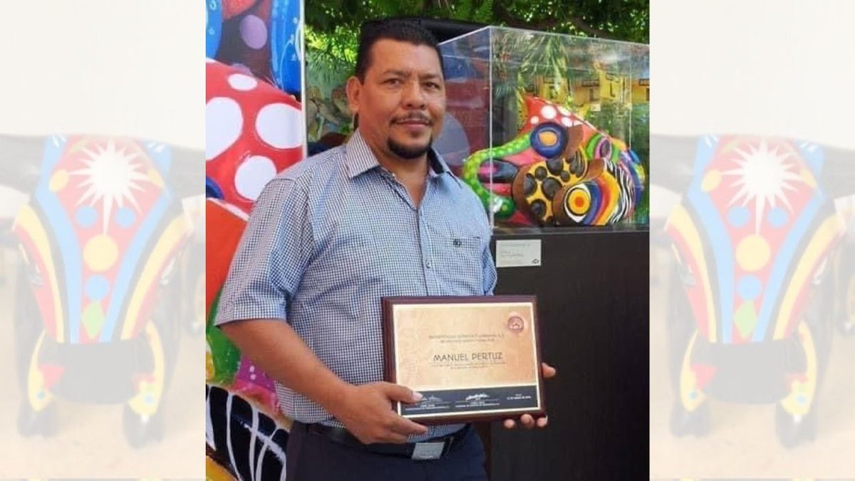 Lamentamos el fallecimiento de Manuel Pertuz, profesor y baluarte en las artesanías. Su creatividad y pasión lo hicieron embajador mundial del talento colombiano. Su legado perdurará en sus creaciones y en las comunidades a las que inspiró. Mis sentidas condolencias a su familia.