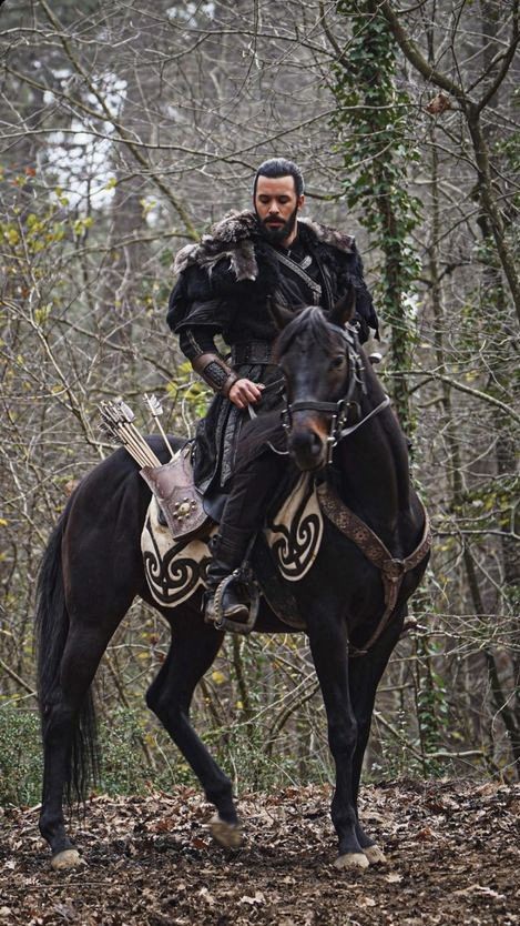 Cherimvibe's tweet image. He was majestic .. 😭🩶

#BarışArduç #AlpArslan
