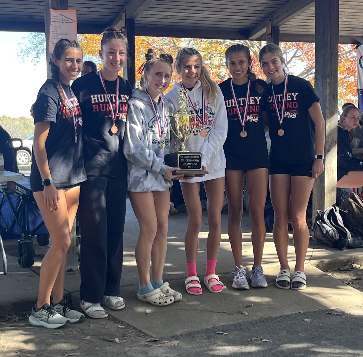 Huntley_CC's tweet image. Fox Valley Conference Meet 

Congratulations to all the boys &amp;amp; girls who earned All Conference honors today!!

Special shout-out to our 6 varsity girls and 2 varsity boys on their achievements today 🏃‍♂️🏃🏻‍♀️